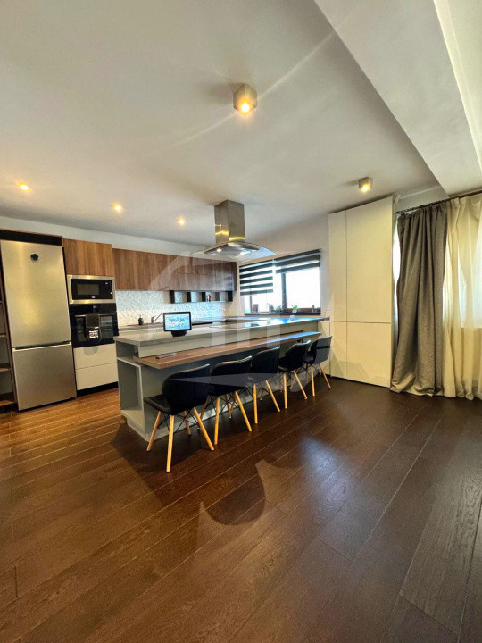 Apartament  3 camere, 106 mp, Europa