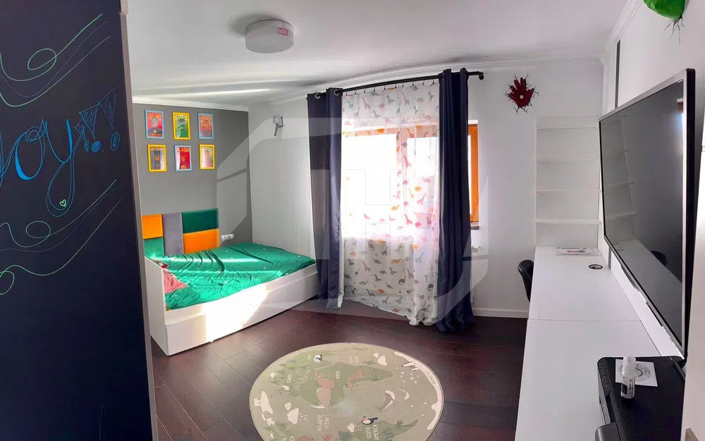 Apartament  3 camere, 106 mp, Europa