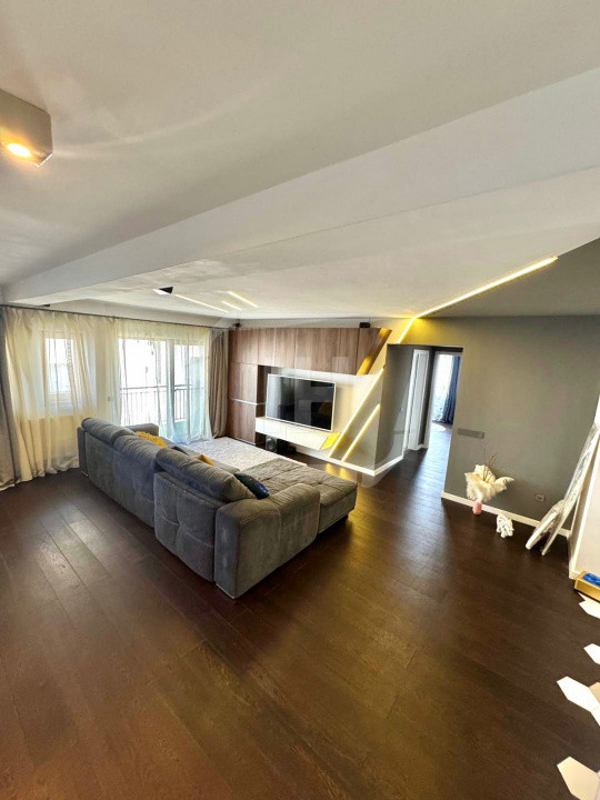 Apartament  3 camere, 106 mp, Europa