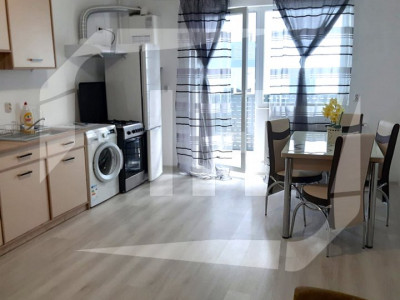 Apartament 2 camere, etaj intermediar, zona Vivo