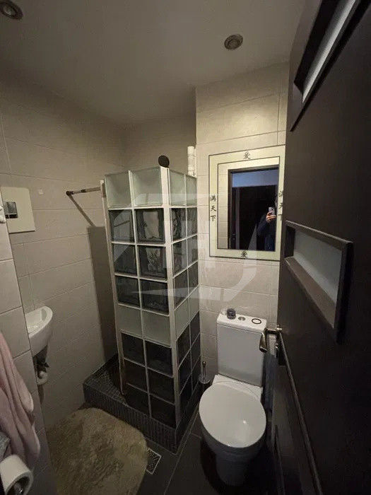 Apartament 3 camere, decomandat, Intre Lacuri