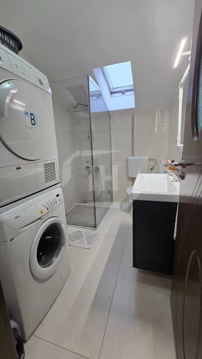 Apartament 3 camere, 2 bai si parcare in zona Auchan Iris