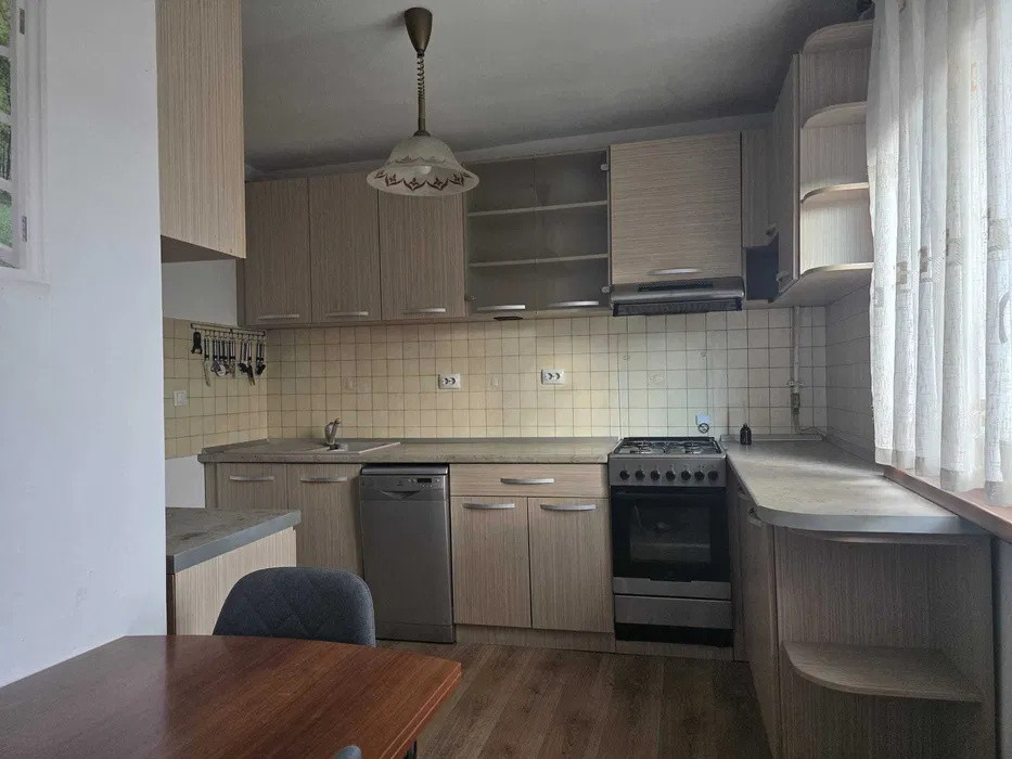 Apartament 3 camere finisat si mobilat, Plopilor