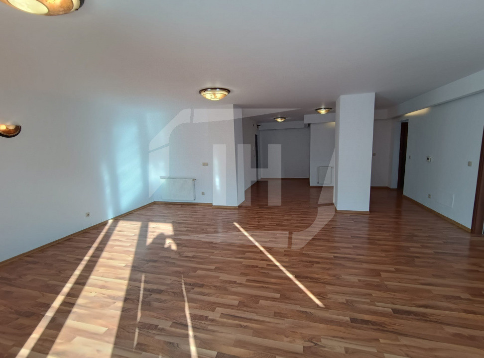 Apartament 3 camere, parcare, Borhanci