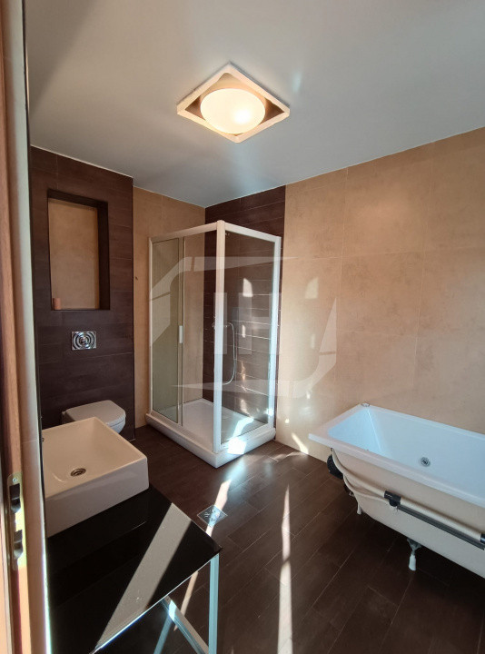 Apartament 3 camere, parcare, Borhanci