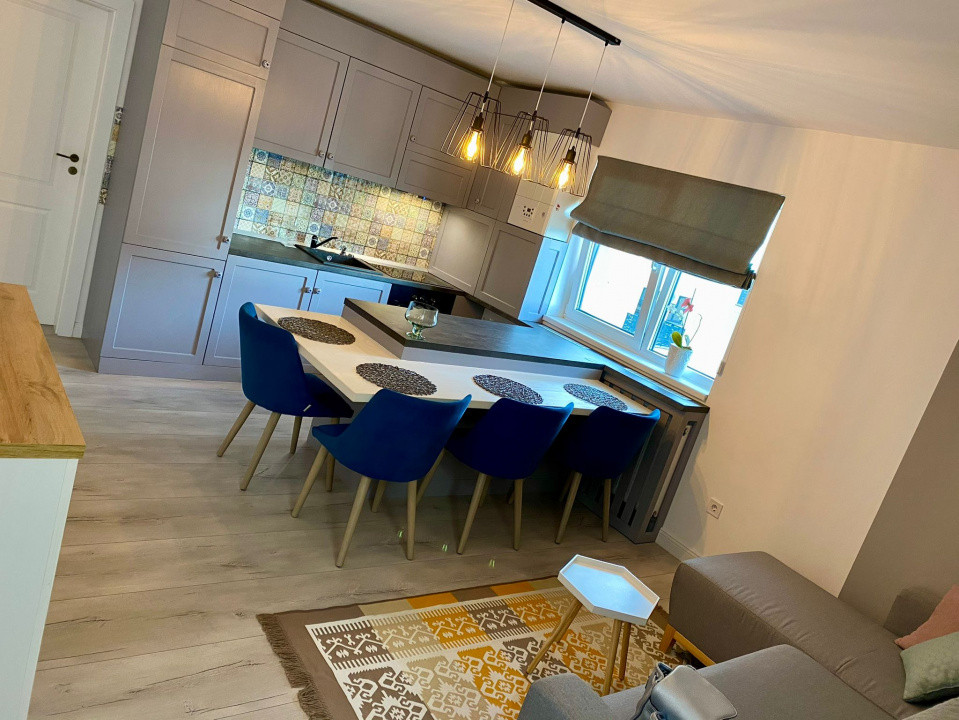 Apartament 3 camere, parcare subterana, zona Vivo