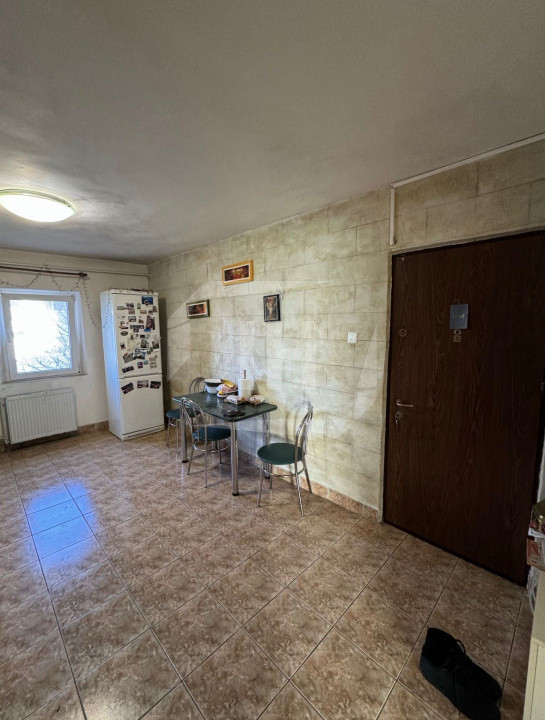 Apartament 3 camere, 2 balcoane in cartierul Intre Lacuri