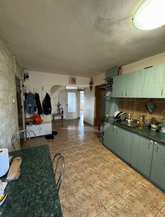 Apartament 3 camere, 2 balcoane in cartierul Intre Lacuri