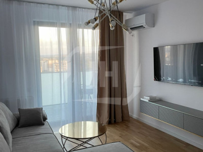 Apartament cu 3 camere, mobilat si utilat, zona Iulius Mall