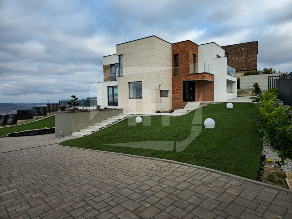 Casa individuala 5 camere cu panorama, zona Faget