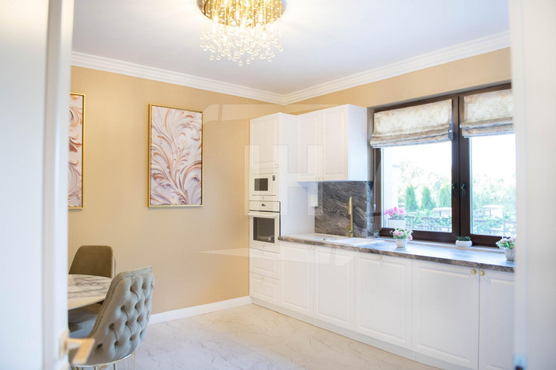 Casa cu piscina incalzita I Inceput Borhanci