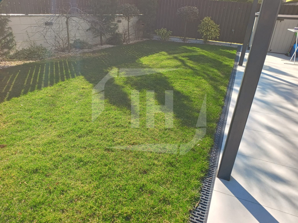 Apartament 3 camere, decomandat, lux , parcare, gradina, cartier Buna Ziua