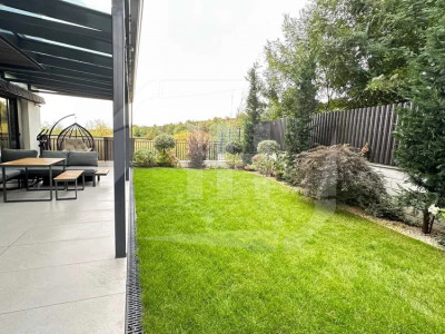 Apartament 3 camere, decomandat, lux , parcare, gradina, cartier Buna Ziua