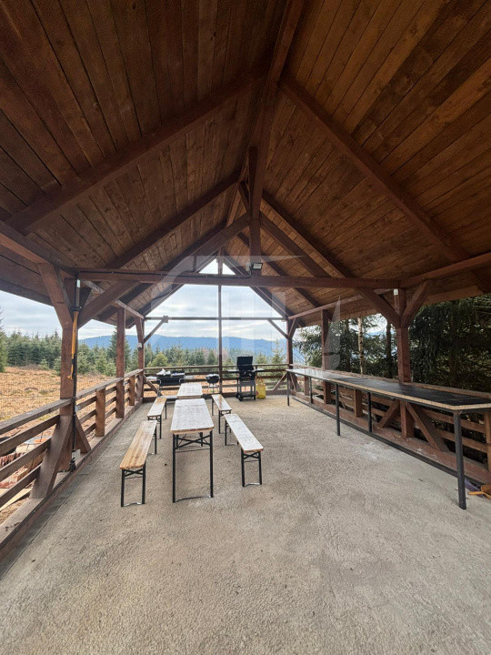  Cabana/Pensiune/Locuință cu privire la lac! 