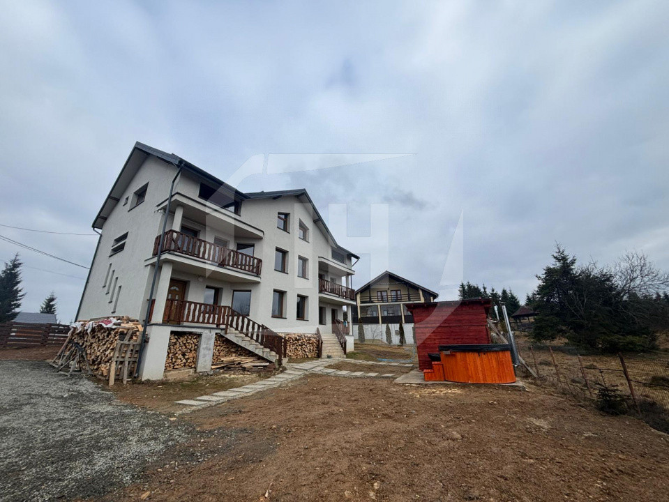  Cabana/Pensiune/Locuință cu privire la lac! 