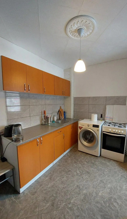 Apartament 2 camere decomandat, zona Ion Mester