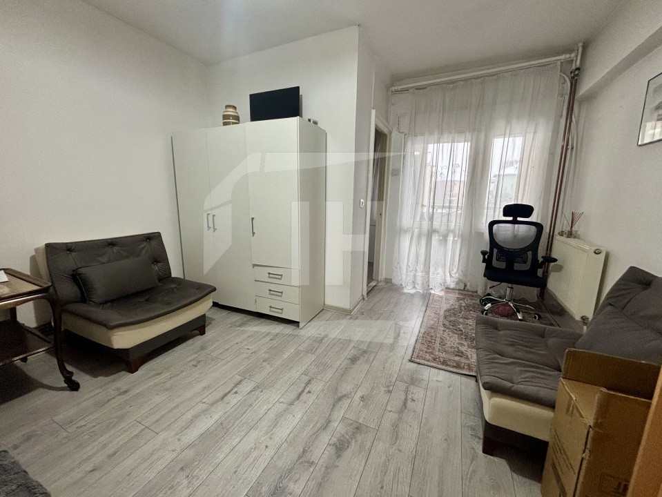 Garsoniera I etaj intermediar I Centru I zona Teatru National