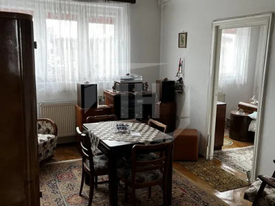 Apartament 3 camere, strada Horea