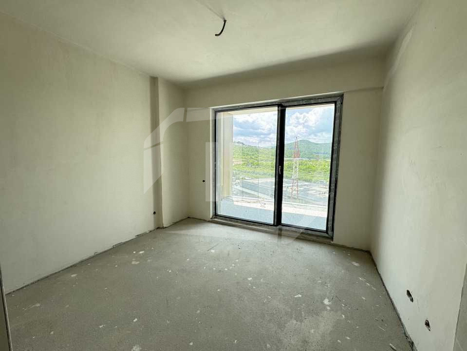 Apartament 2 camere, etaj intermediar, Zona Bmw-Metro