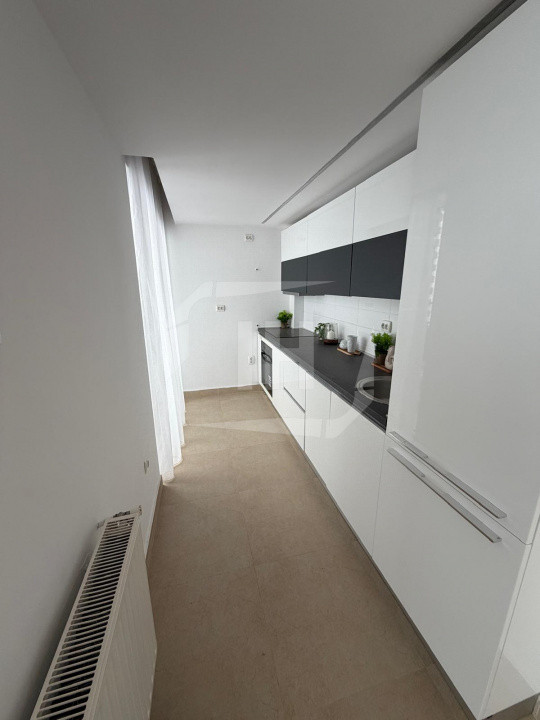 Penthouse cu 5 camere, terase, Buna Ziua