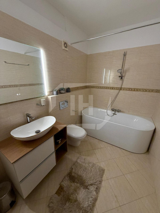 Penthouse cu 5 camere, terase, Buna Ziua