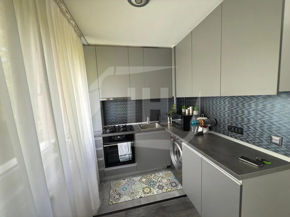 Apartament complet renovat, etaj 1, zona Dedeman!