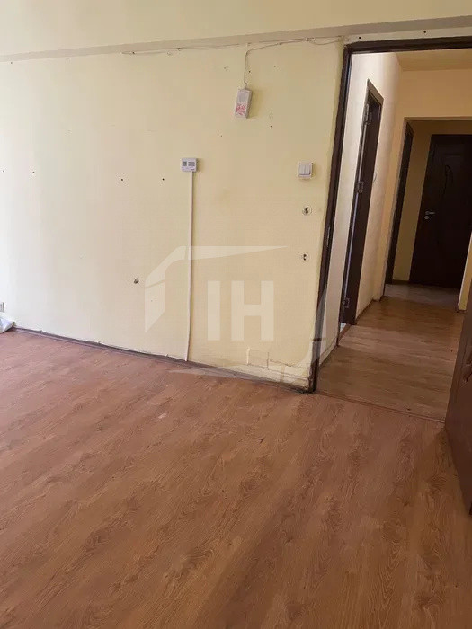 Apartament 2 camere, decomandat, etaj intermediar in Marasti