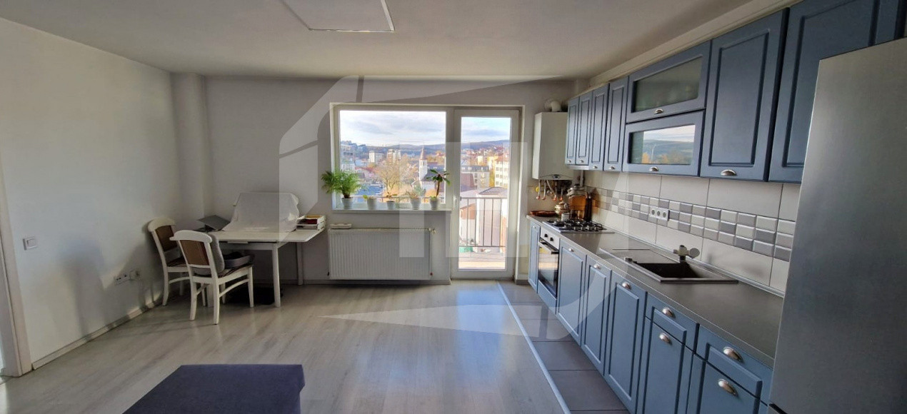 Apartament 2 camere, etaj intermediar, Dambul Rotund