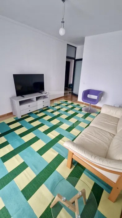 Apartament 2 camere I cu parcare I zona Vivo