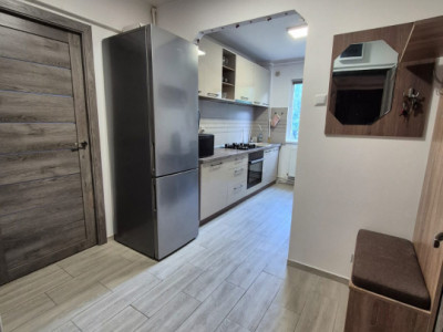 Apartament 3 camere la cheie, cartier Manastur