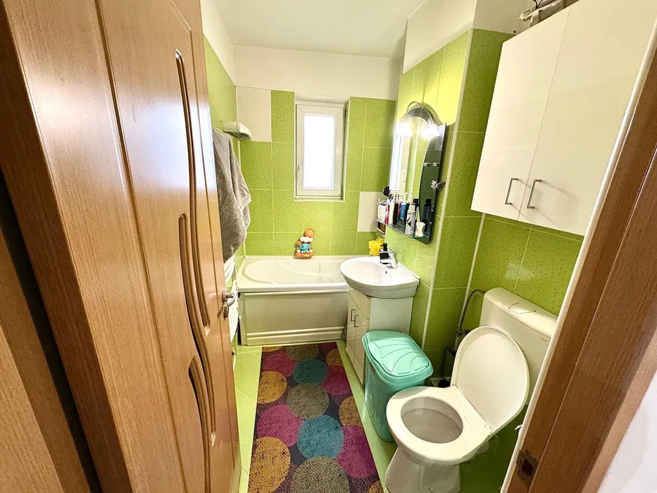 Apartament 2 camere decomandat, zona Calea Floresti