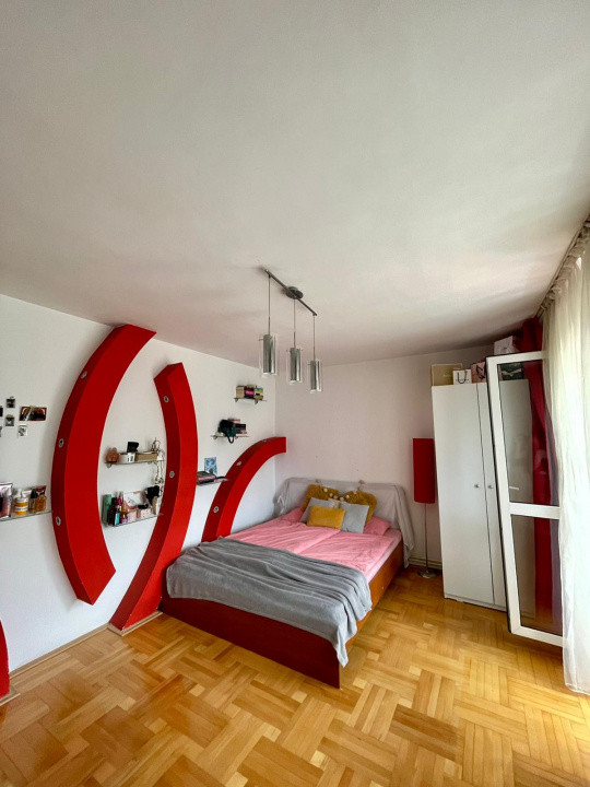 Apartament 4 camere, cartier Manastur