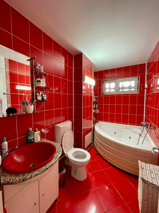 Apartament 4 camere, cartier Manastur