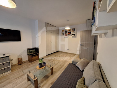 Apartament 2 camere, decomandat, 2 parcari subterane, Sopor