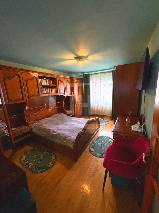 Apartament 4 camere, decomandat, Manastur