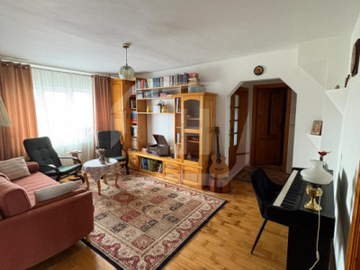 Apartament 4 camere, decomandat, Manastur