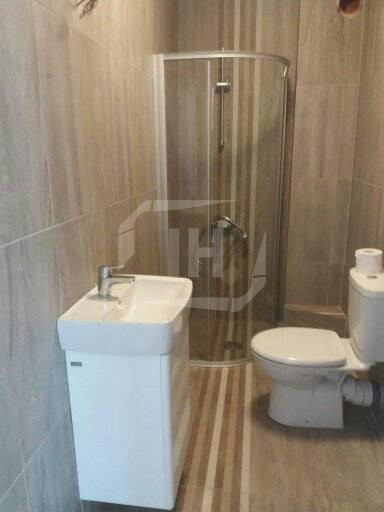 Apartament tip studio, bloc nou, terasa, Intre Lacuri