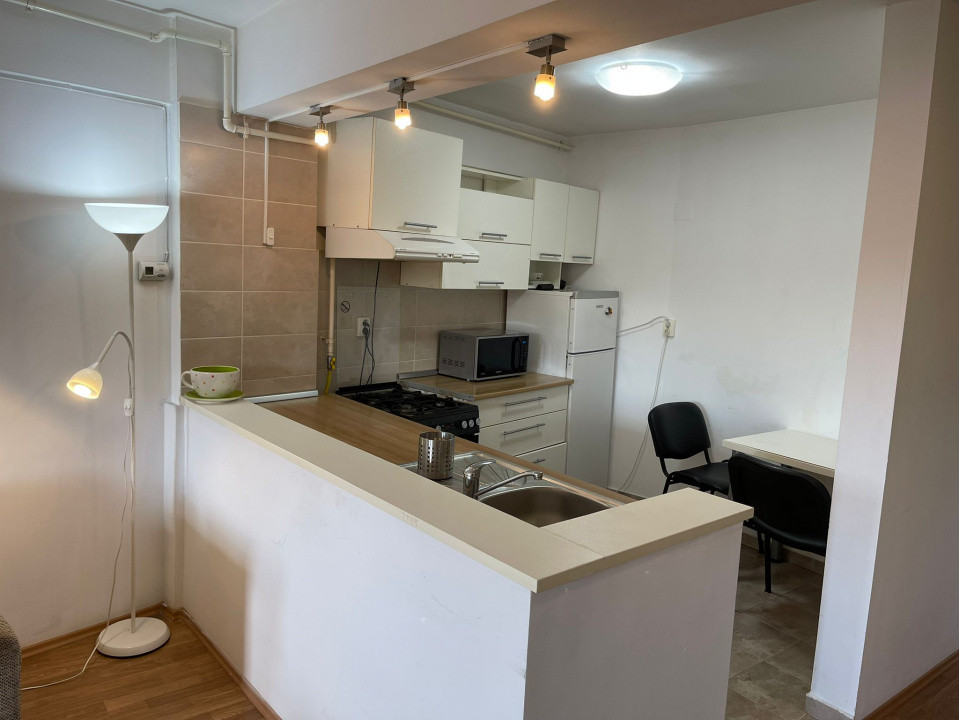 Apartament 2 camere, zona Platinia Shopping Center