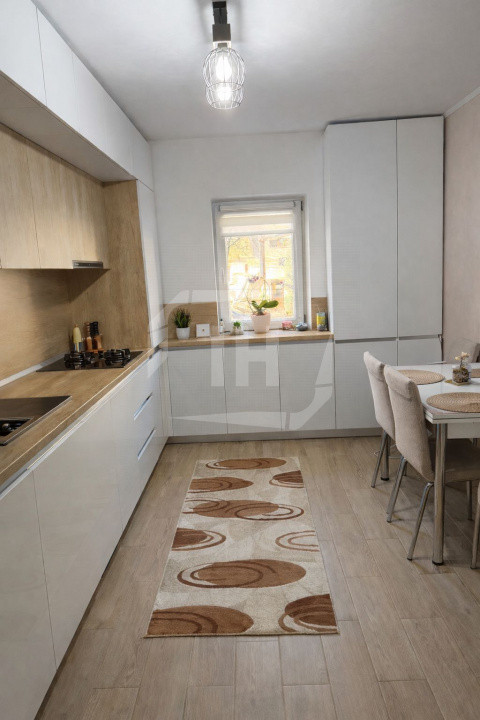 Apartament 3 camere, 2 bai, balcon, in Marasti