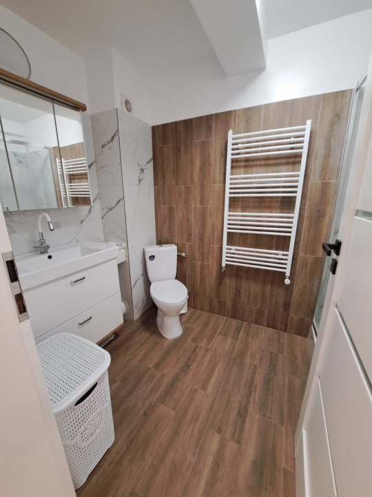 Apartament 3 camere la cheie, parcare subterana, zona Vivo