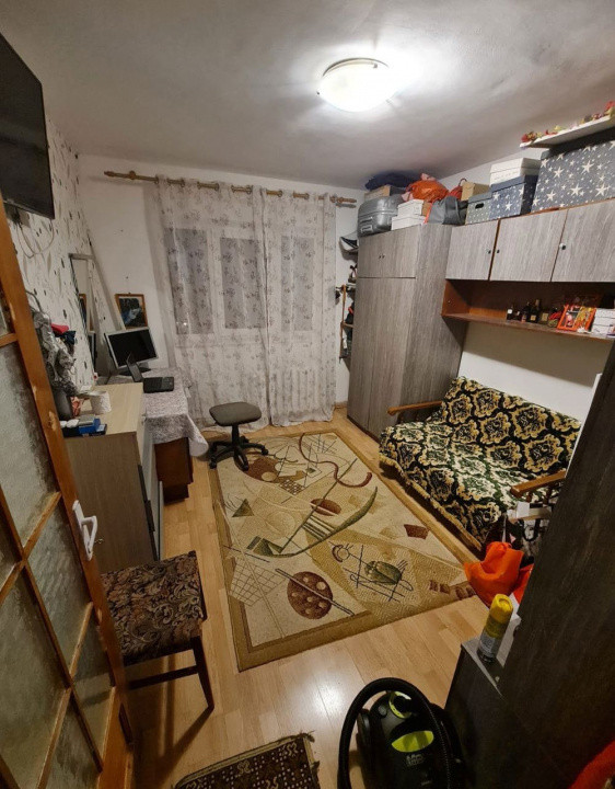 Apartament 3 camere decomandat, zona Bld Primaverii