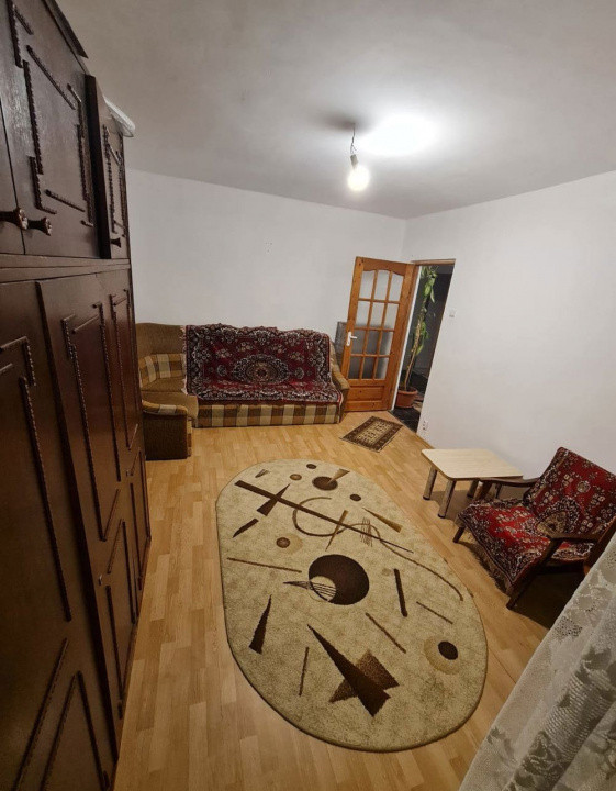 Apartament 3 camere decomandat, zona Bld Primaverii