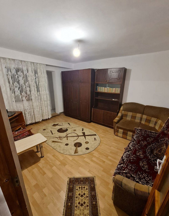 Apartament 3 camere decomandat, zona Bld Primaverii