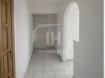 Apartament 2 camere, decomandat, etaj intermediar in Marasti