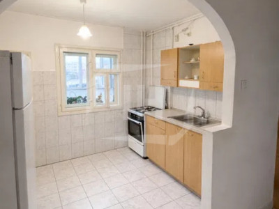 Apartament 2 camere, decomandat, etaj intermediar in Marasti