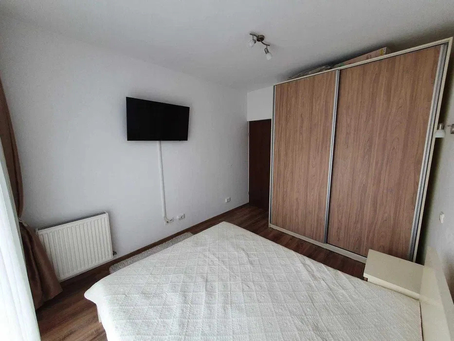 Apartament 2 camere la cheie, parcare, zona Roata Faget