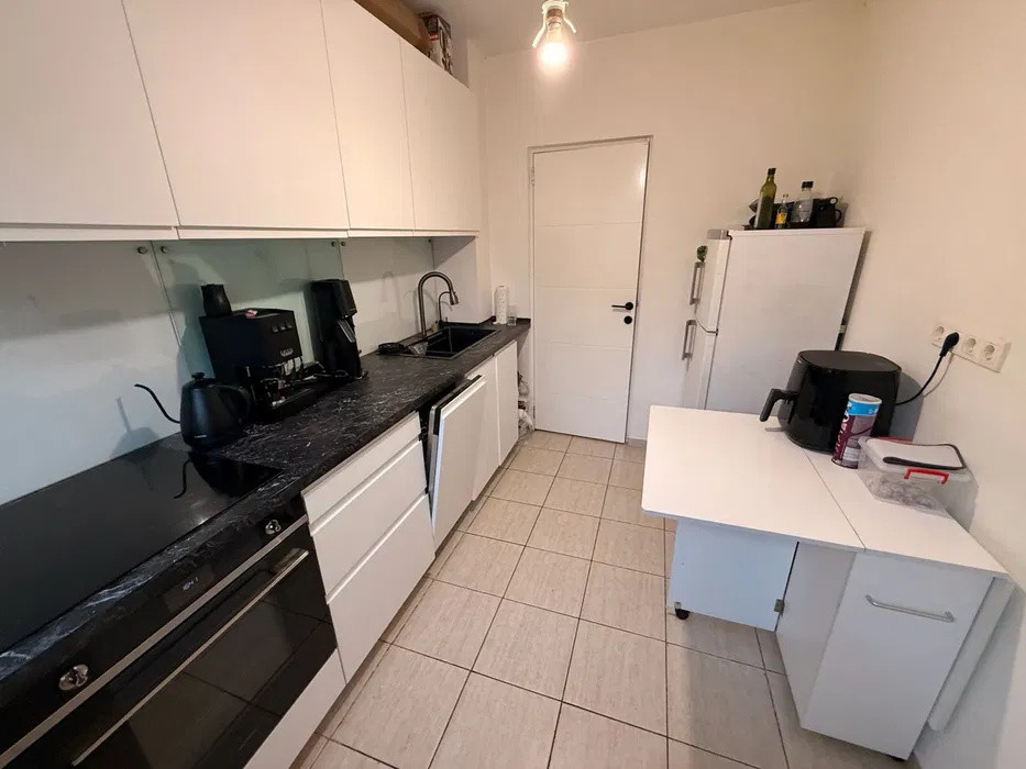 Apartament 2 camere finisat si mobilat, zona Eremia Grigorescu