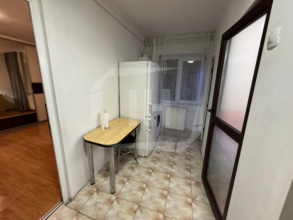 Apartament 40 mp utili, imobil tip casa, in zona strazii Bucuresti