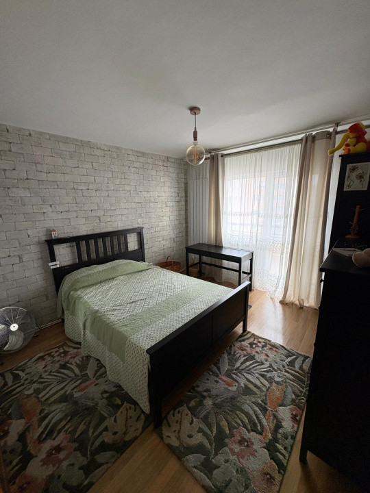 Apartament 4 camere, zona Calea Floresti