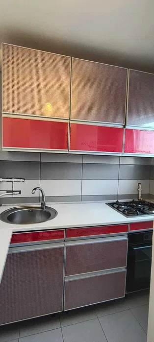 Garsoniera renovata, cu balcon, in Marasti